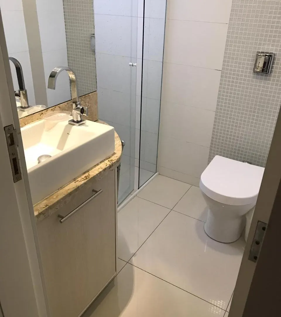Lindo Apartamento Em Balneario Camboriu, 1 Quadra Do Mar Apartment