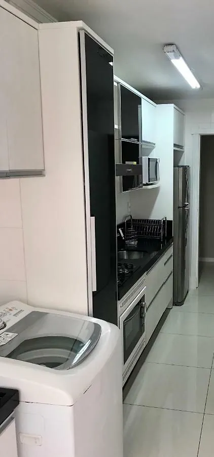 Lindo Apartamento Em Balneario Camboriu, 1 Quadra Do Mar 0*,