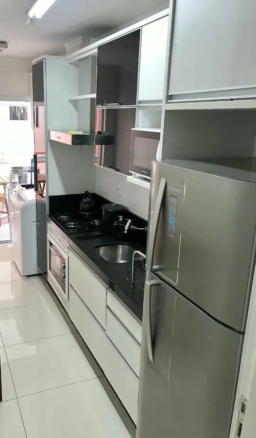Lindo Apartamento Em Balneario Camboriu, 1 Quadra Do Mar